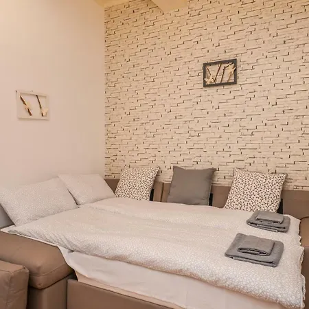 Dom Two Bedroom Central Apartman *